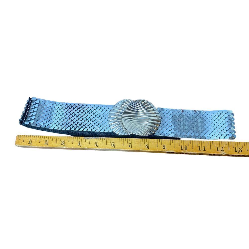 Vintage Silver tone stretch belt with circular belt buckle 60s 70s
